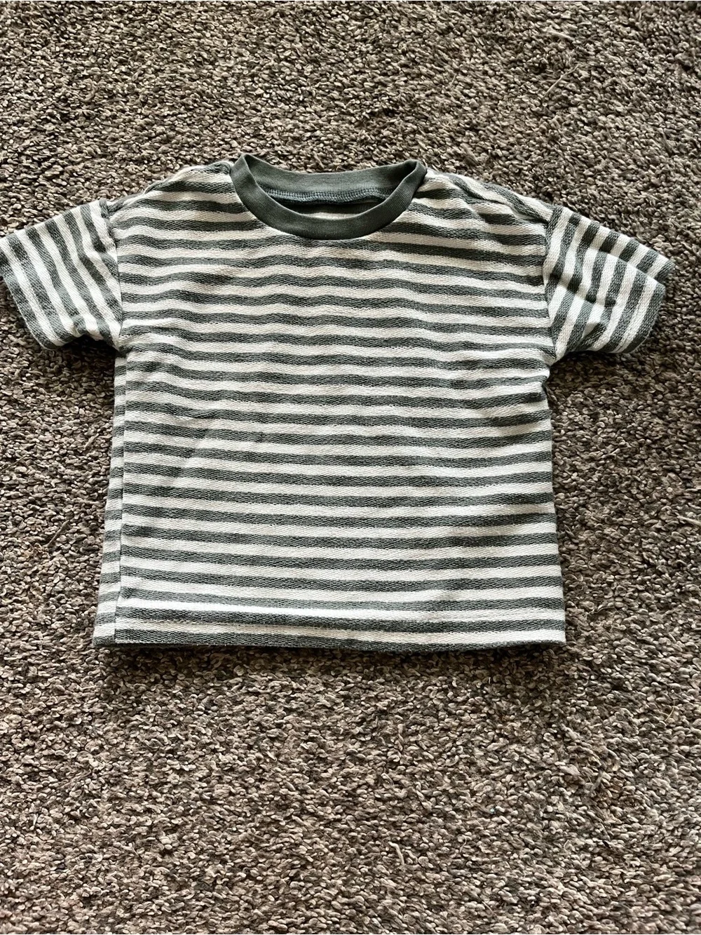 Carter's Green and White Striped Short